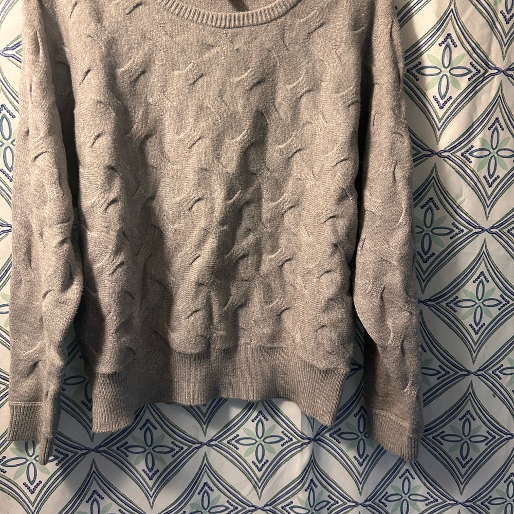 NWOT PHILOSOPHY Women’s Light Gray Sweater, Long sleeve, Textured w/Waistband - Picture 11 of 13
